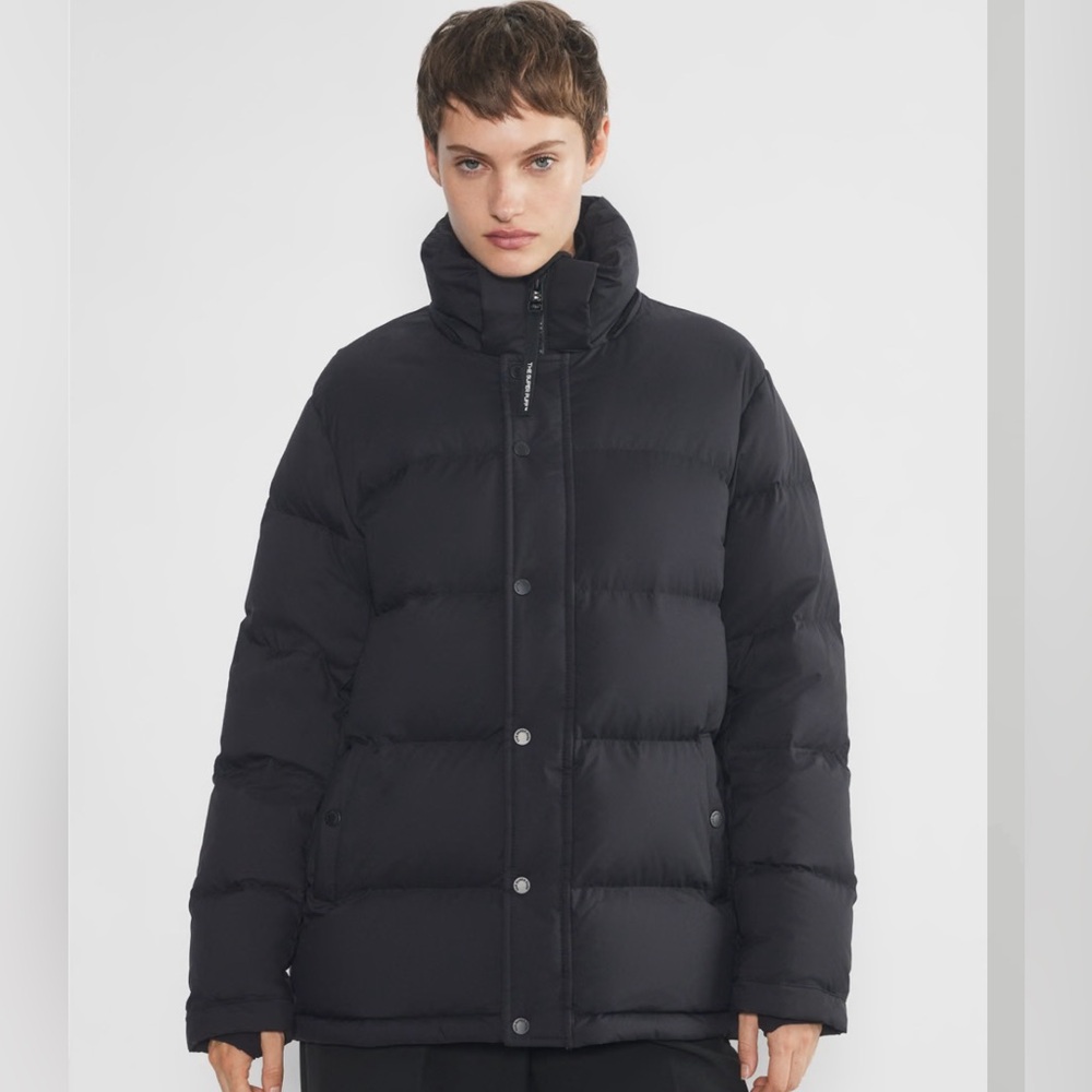 TNA Aritzia super puff in black size XL